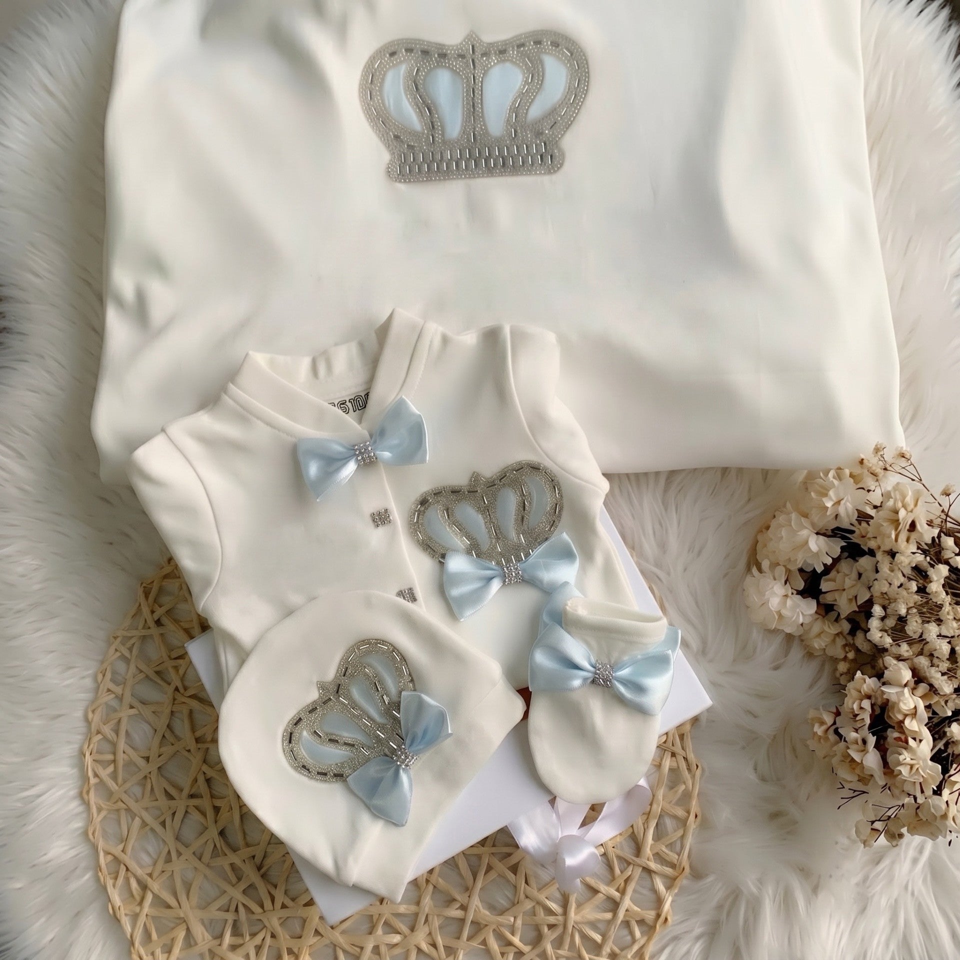 Sky blue Crown Set (4 Pieces)