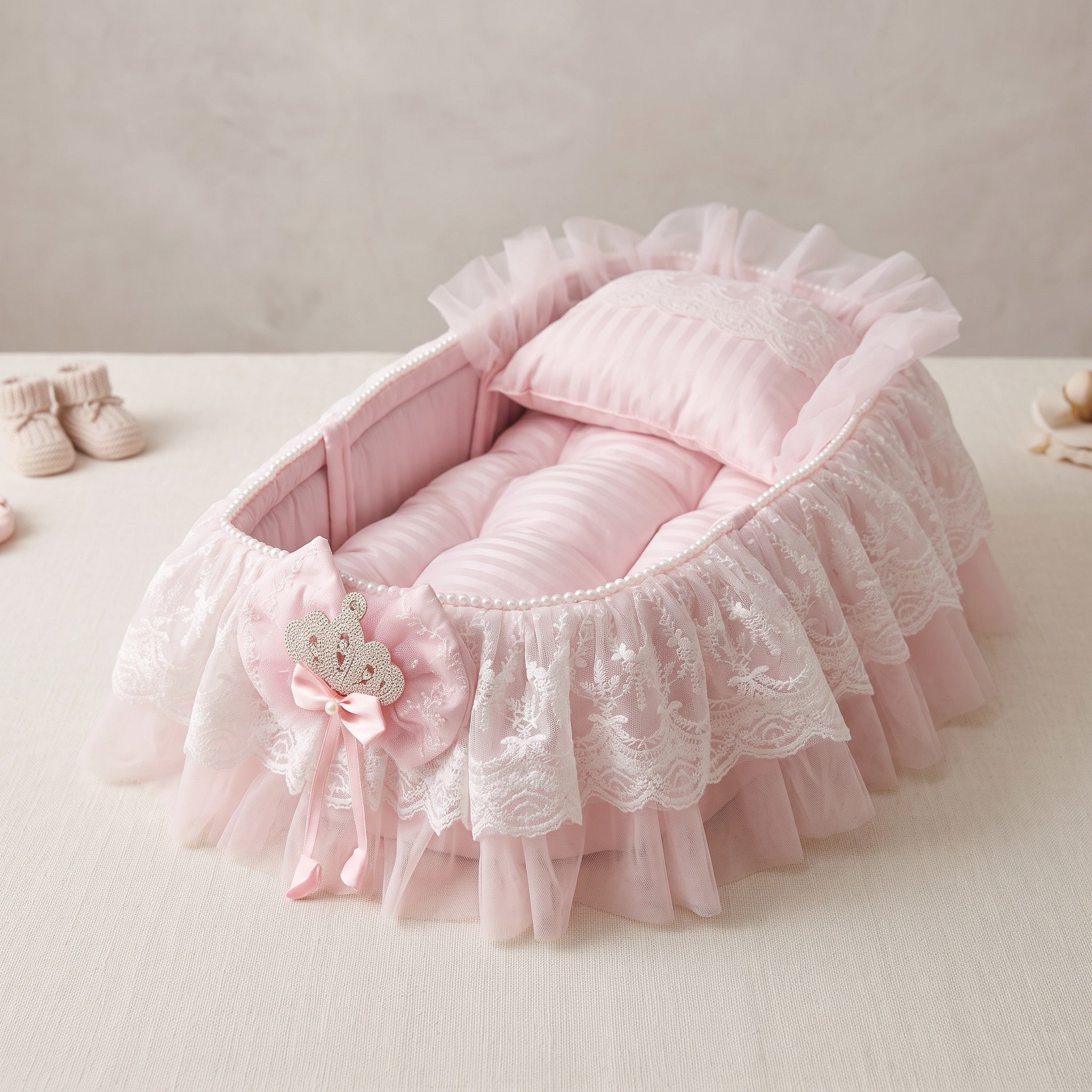 Pearl Crown Pink Bassinet 